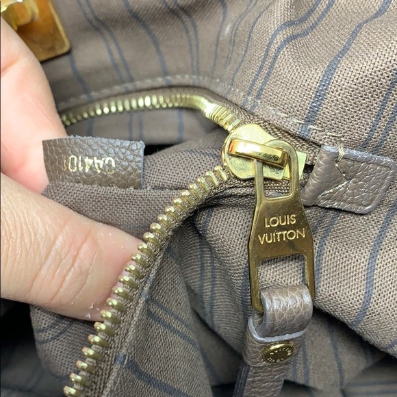 authetic LOUIS VUITTON Empreinte Citadine Bag - Picture 10 of 16